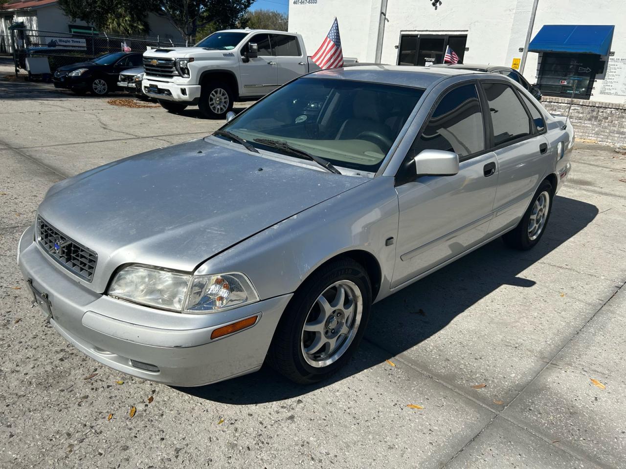 Volvo S40 1.9t Image 2