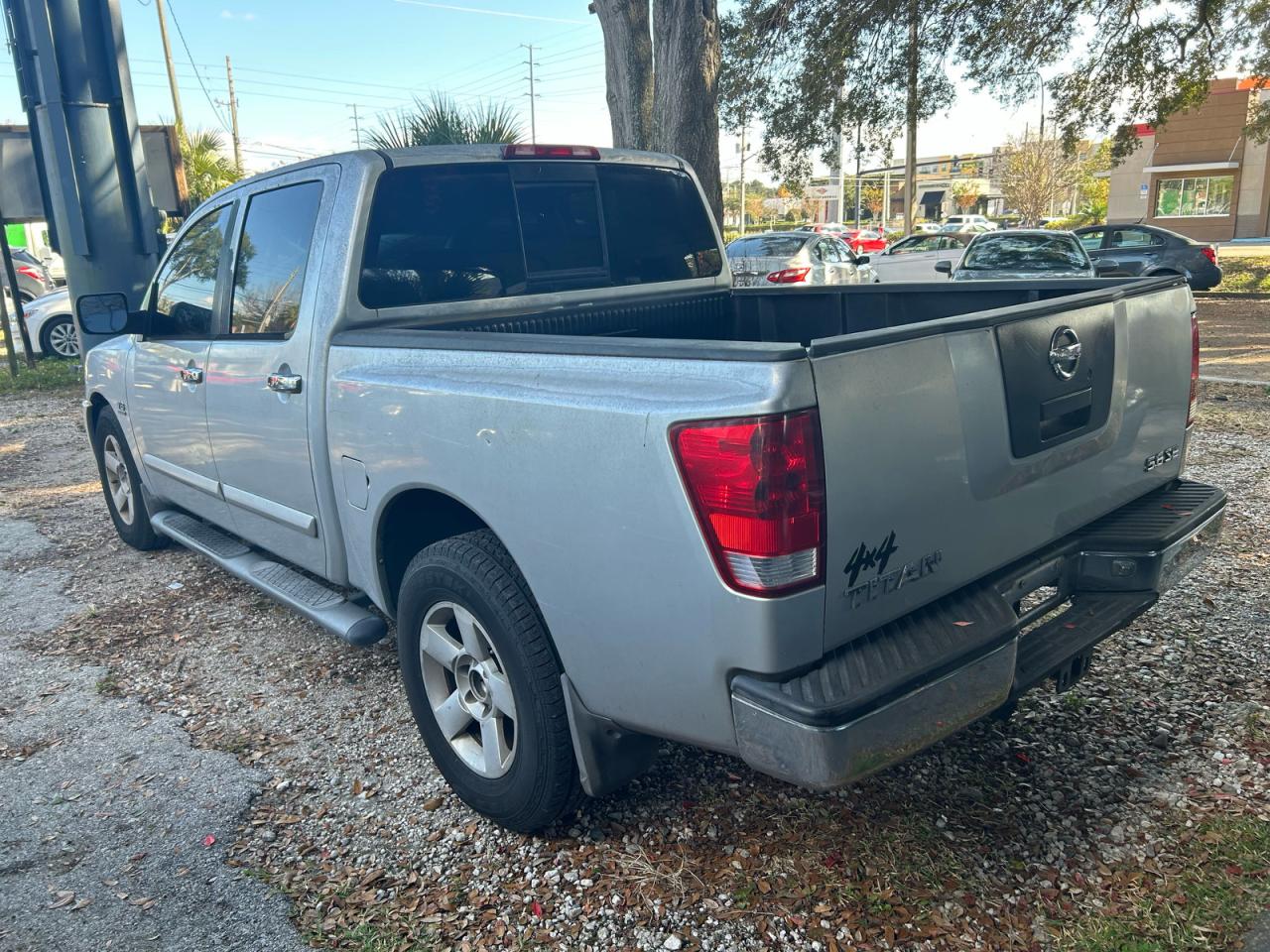 Nissan Titan Xe Image 7