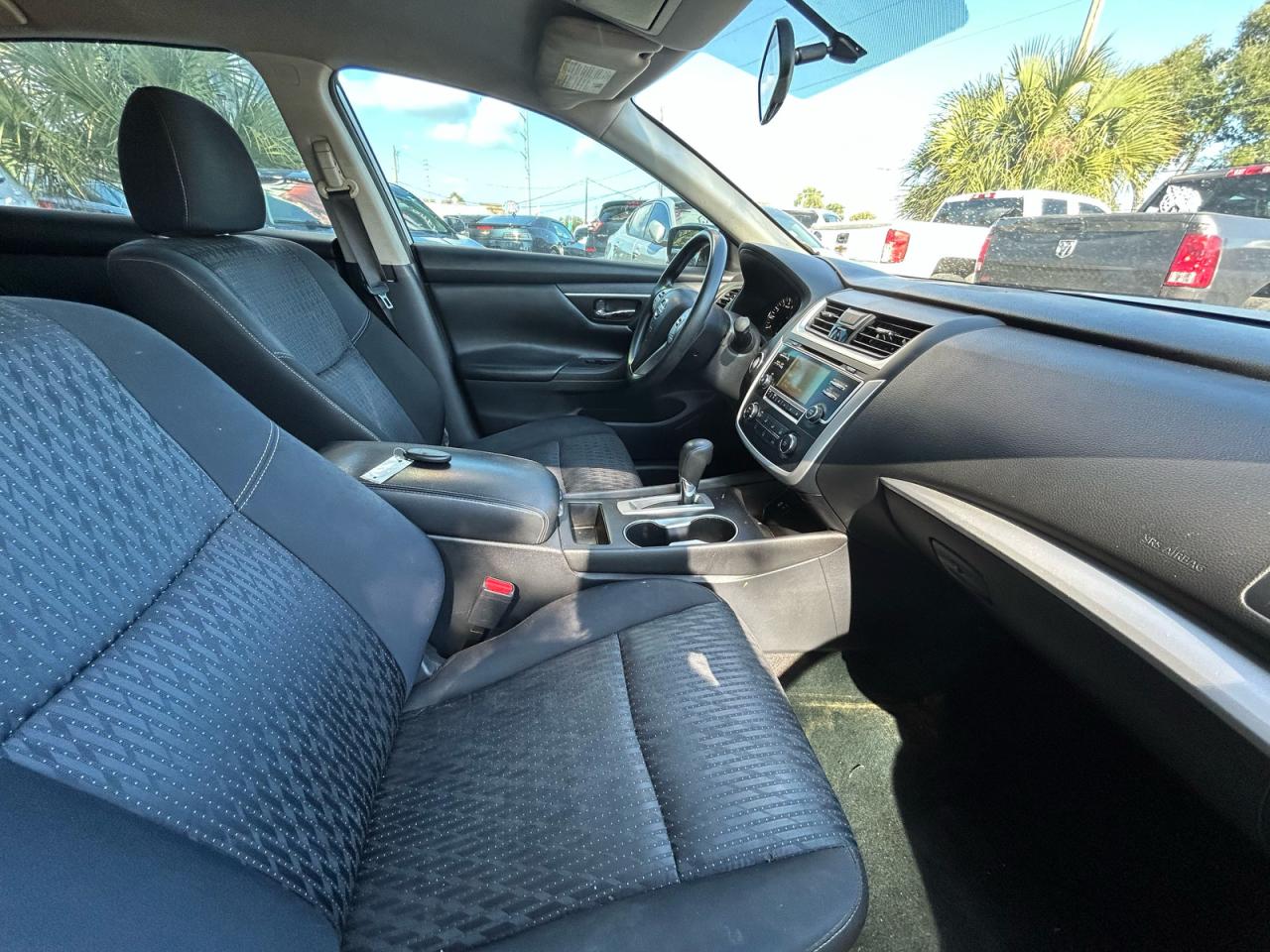 Nissan Altima 2.5 Image 10