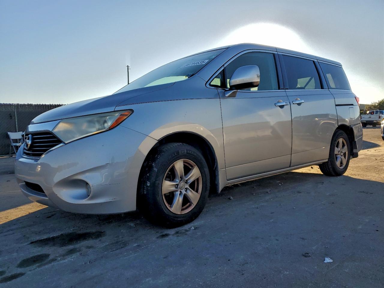 Nissan Quest S Image 1
