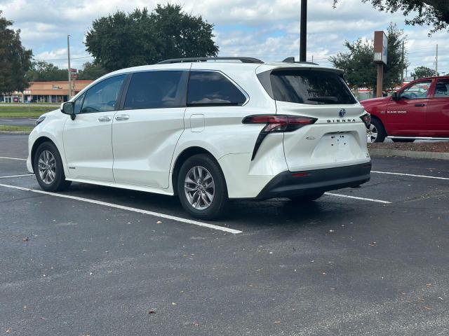 Toyota Sienna Xle Image 5