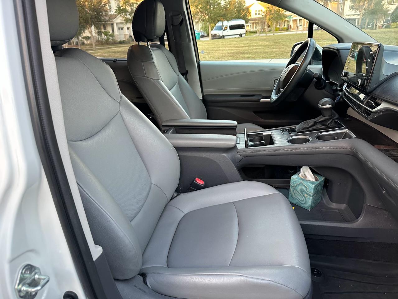 Toyota Sienna Xle Image 11