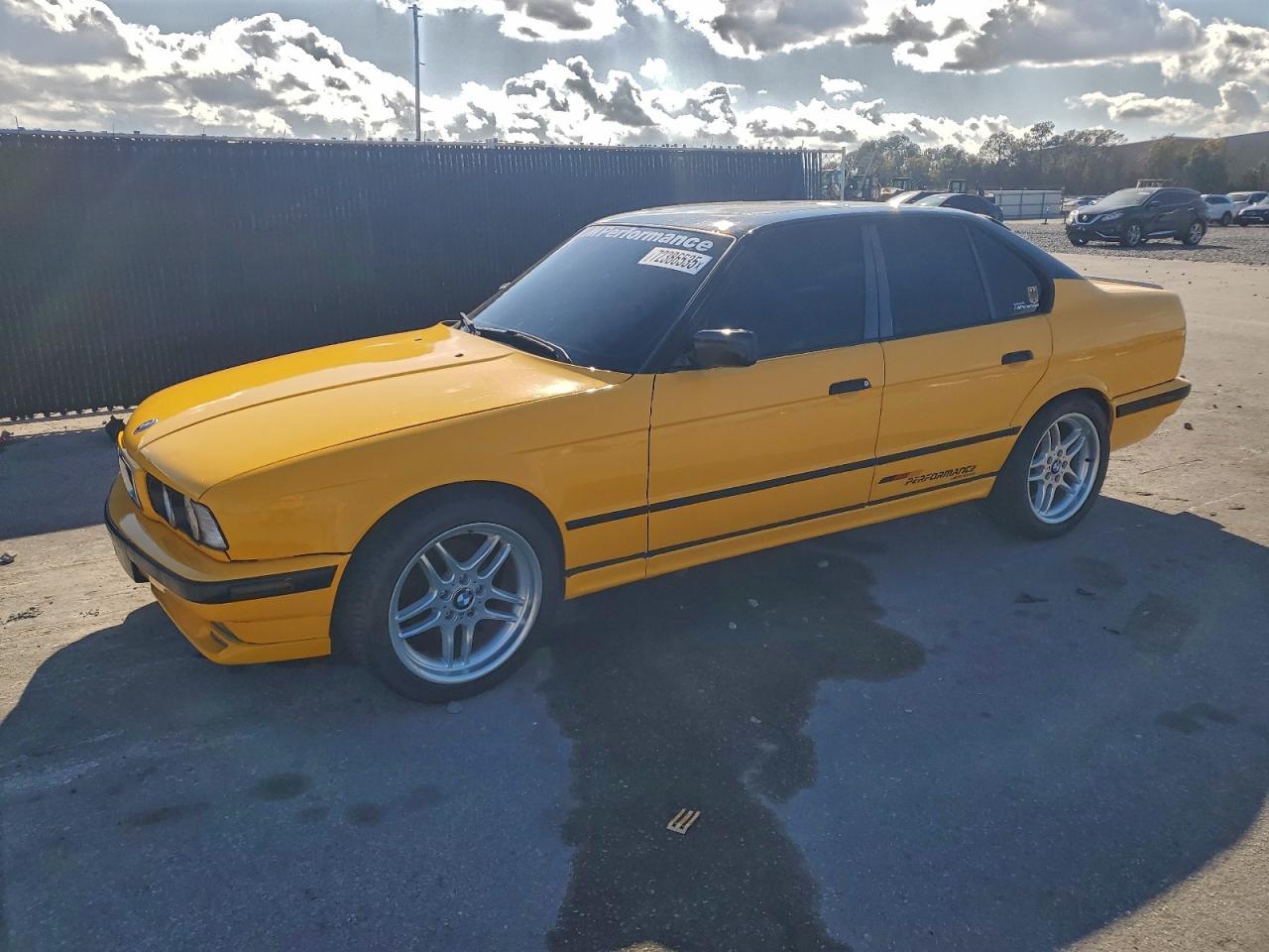 BMW 5 Series I Image 1