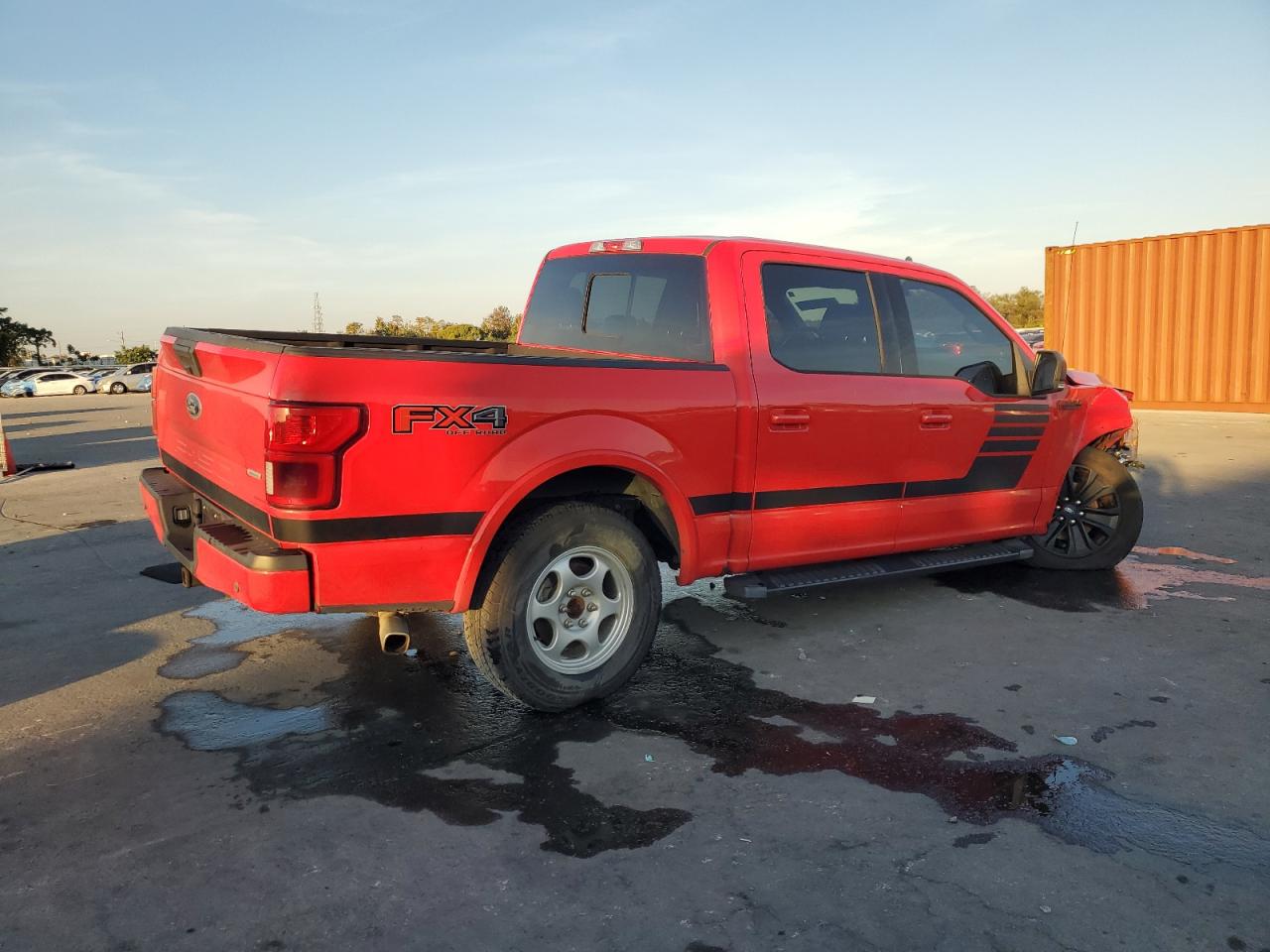 Ford F-150 Supercrew Image 12