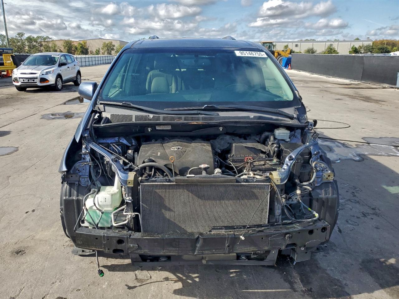 Toyota Sienna Xle Image 9