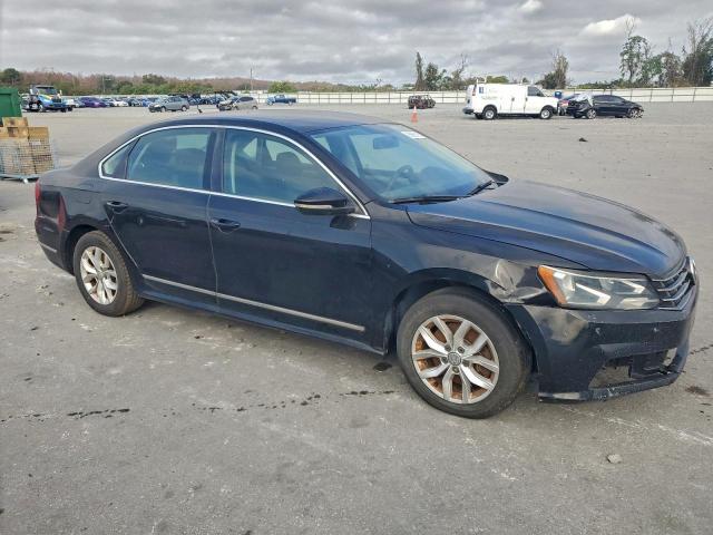 Volkswagen Passat S Image 7