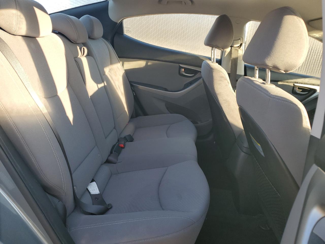 Hyundai ELANTRA Se Image 9