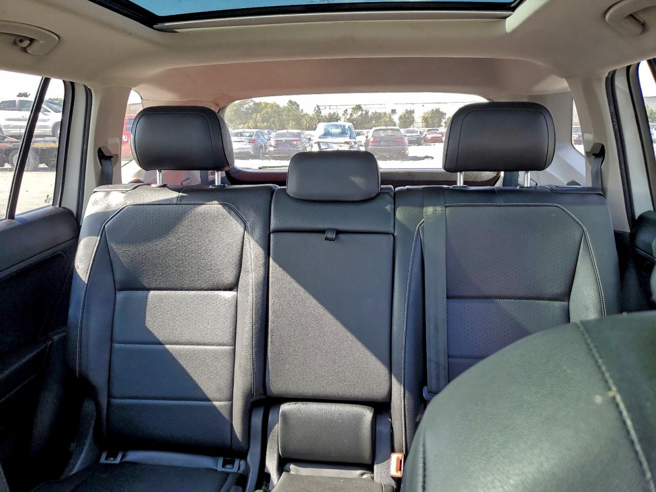 Volkswagen Tiguan Se Image 12