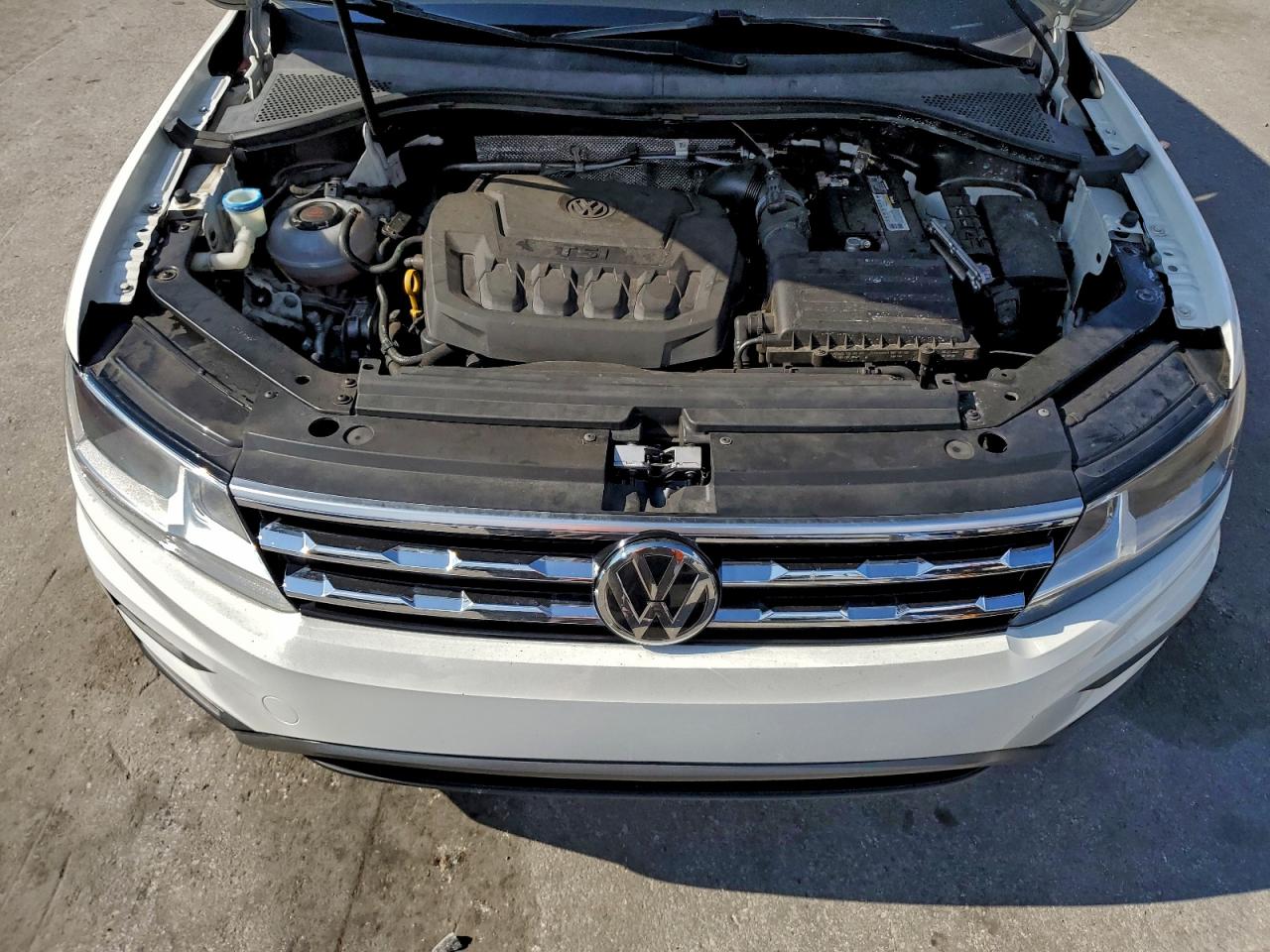 Volkswagen Tiguan Se Image 11