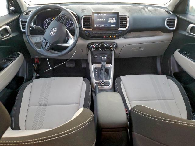 Hyundai VENUE Sel Image 2