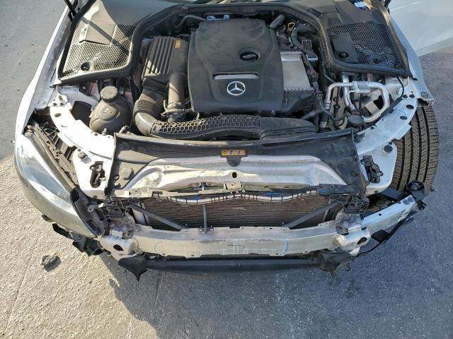 Mercedes-Benz C-Class 300 Image 12