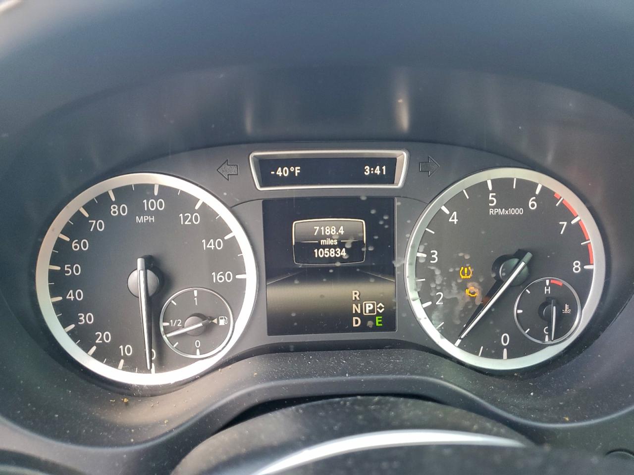 INFINITI Qx Base Image 9