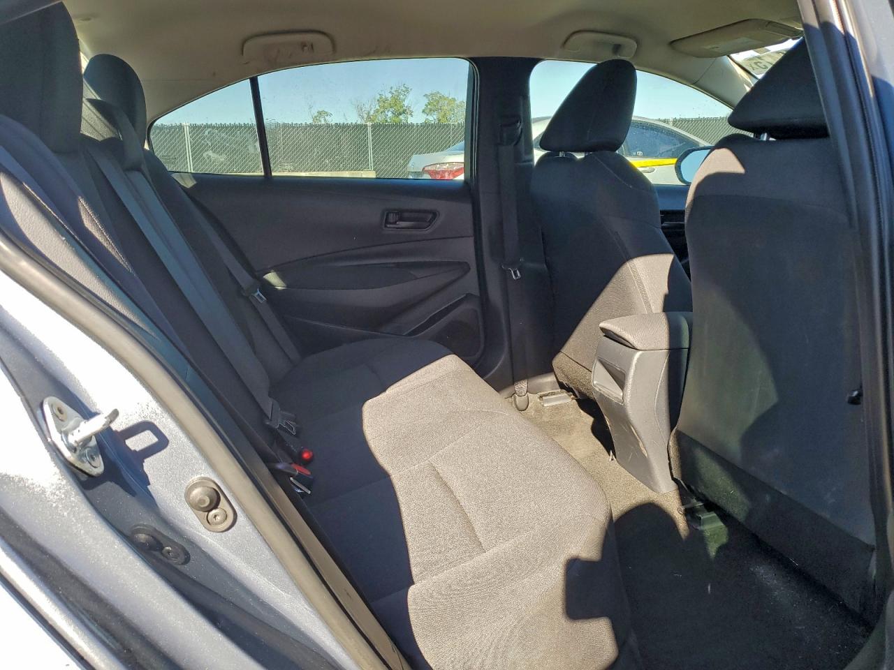 Toyota Corolla Le Image 11