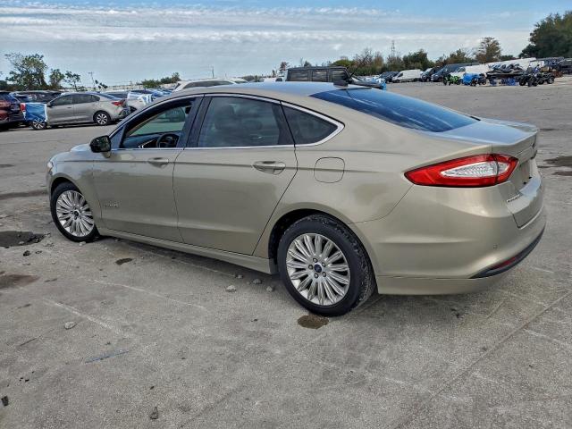 Ford Fusion Se Hybrid Image 4