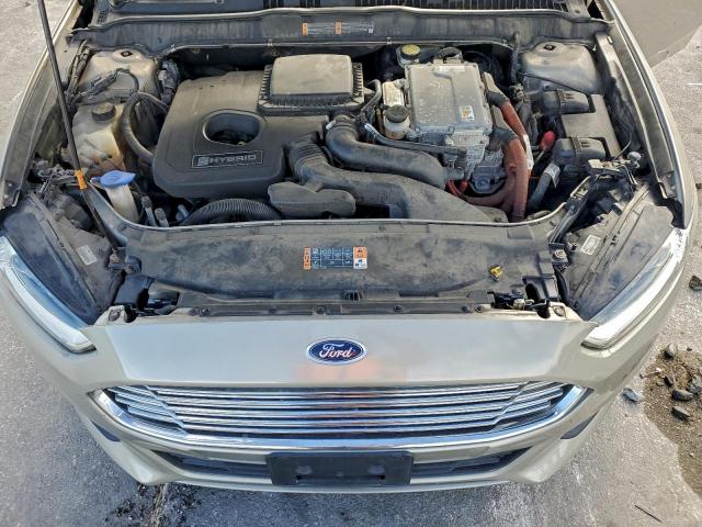 Ford Fusion Se Hybrid Image 8