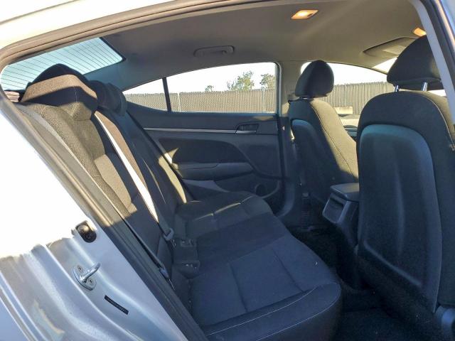 Hyundai ELANTRA Sel Image 7