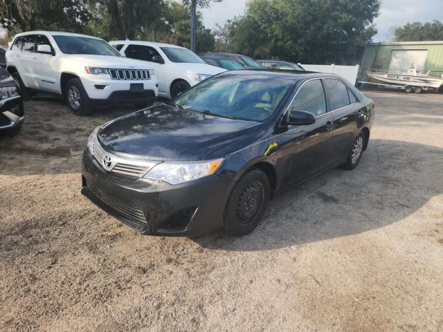 Toyota Camry Base Image 8