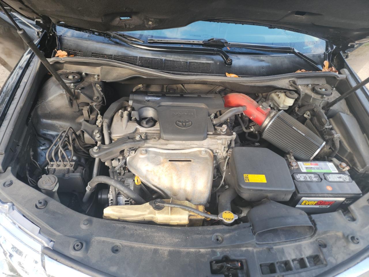 Toyota Camry Base Image 3