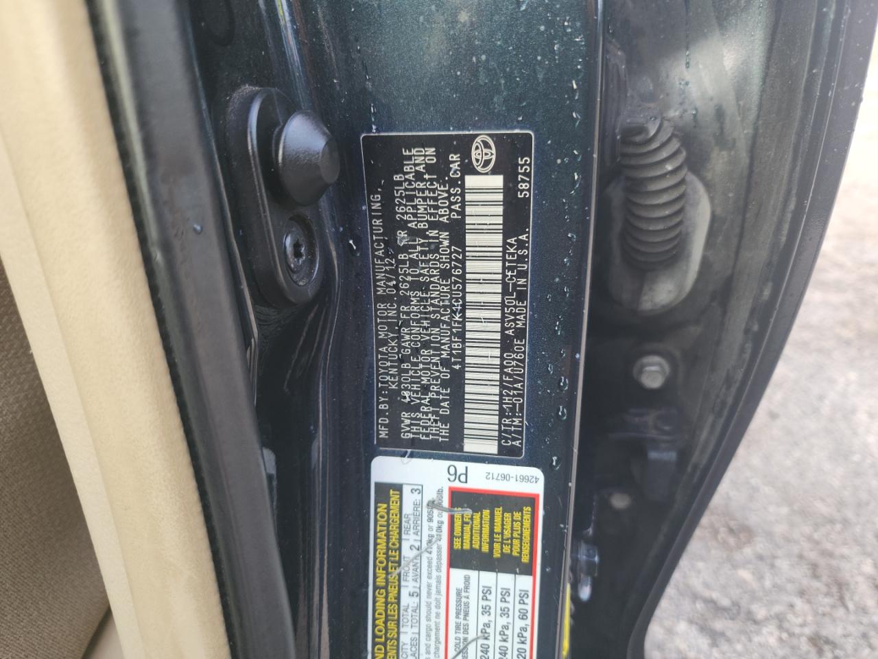 Toyota Camry Base Image 10