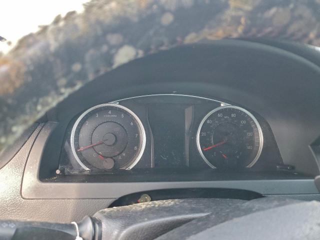 Toyota Camry Le Image 4