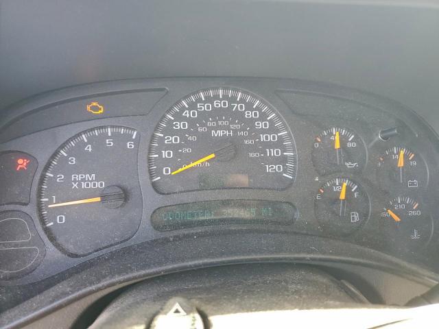 Chevrolet Suburban C1500 Image 13