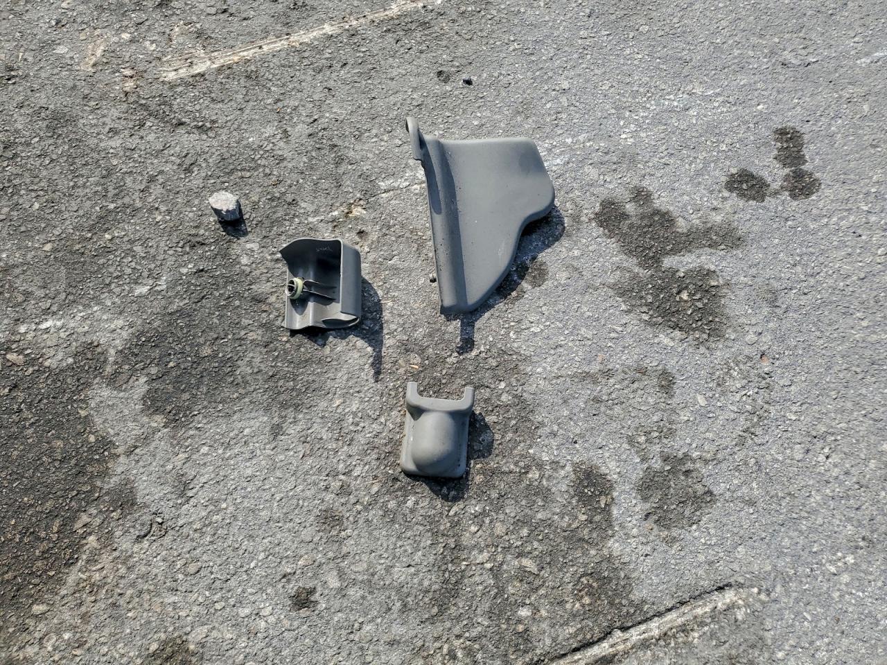 Chevrolet Suburban C1500 Image 14