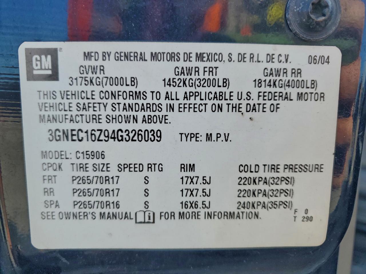 Chevrolet Suburban C1500 Image 12