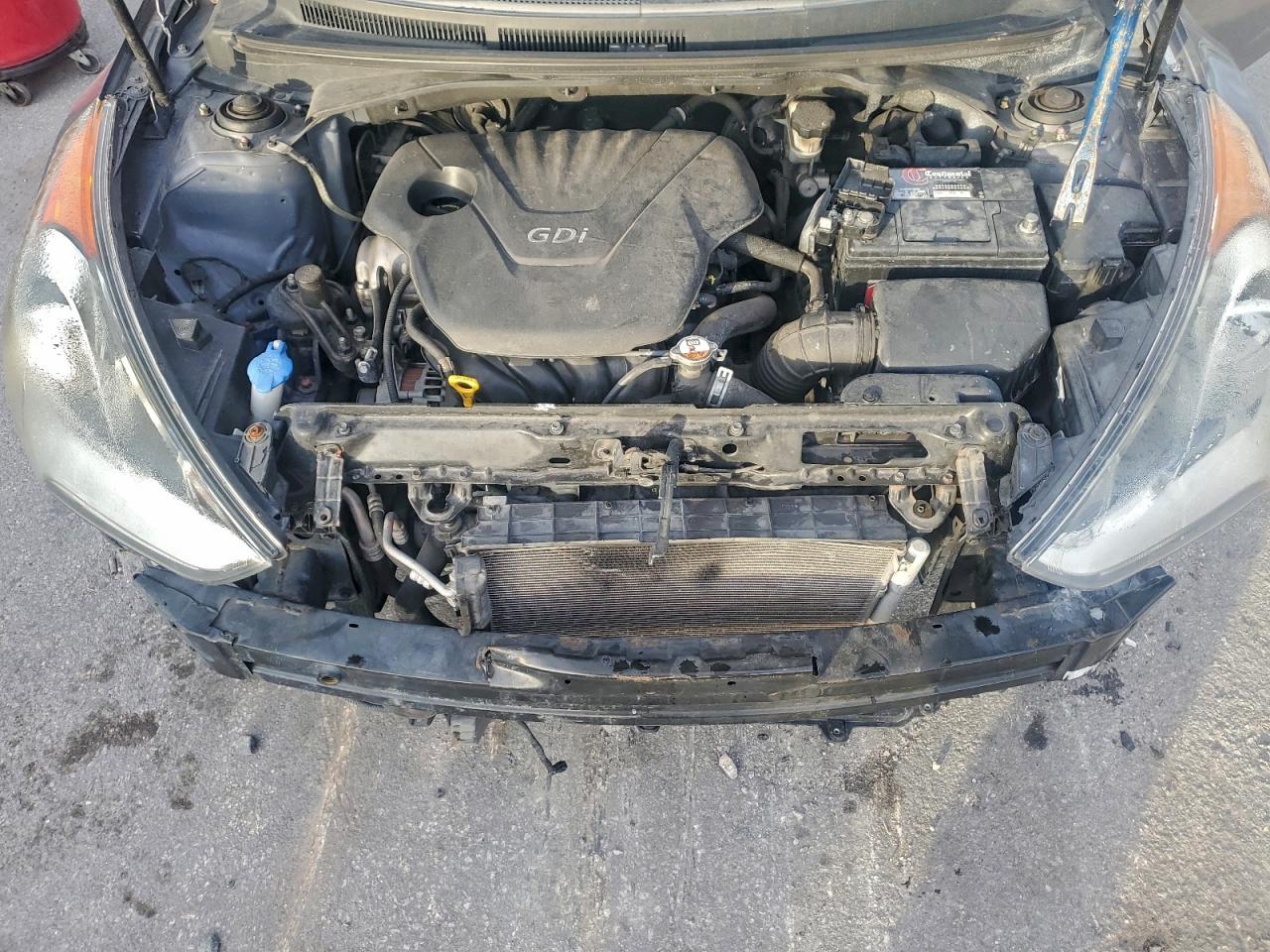 Hyundai VELOSTER Image 10