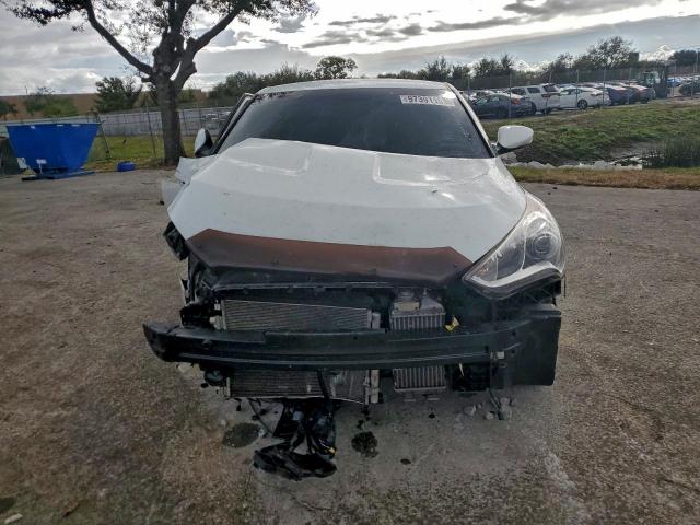 Hyundai VELOSTER Turbo Image 4