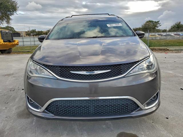 Chrysler Pacifica Touring L Image 7