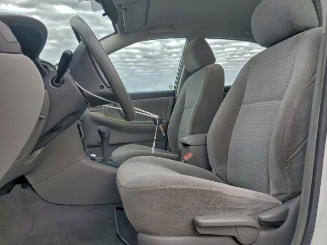 Toyota Corolla Ce Image 4