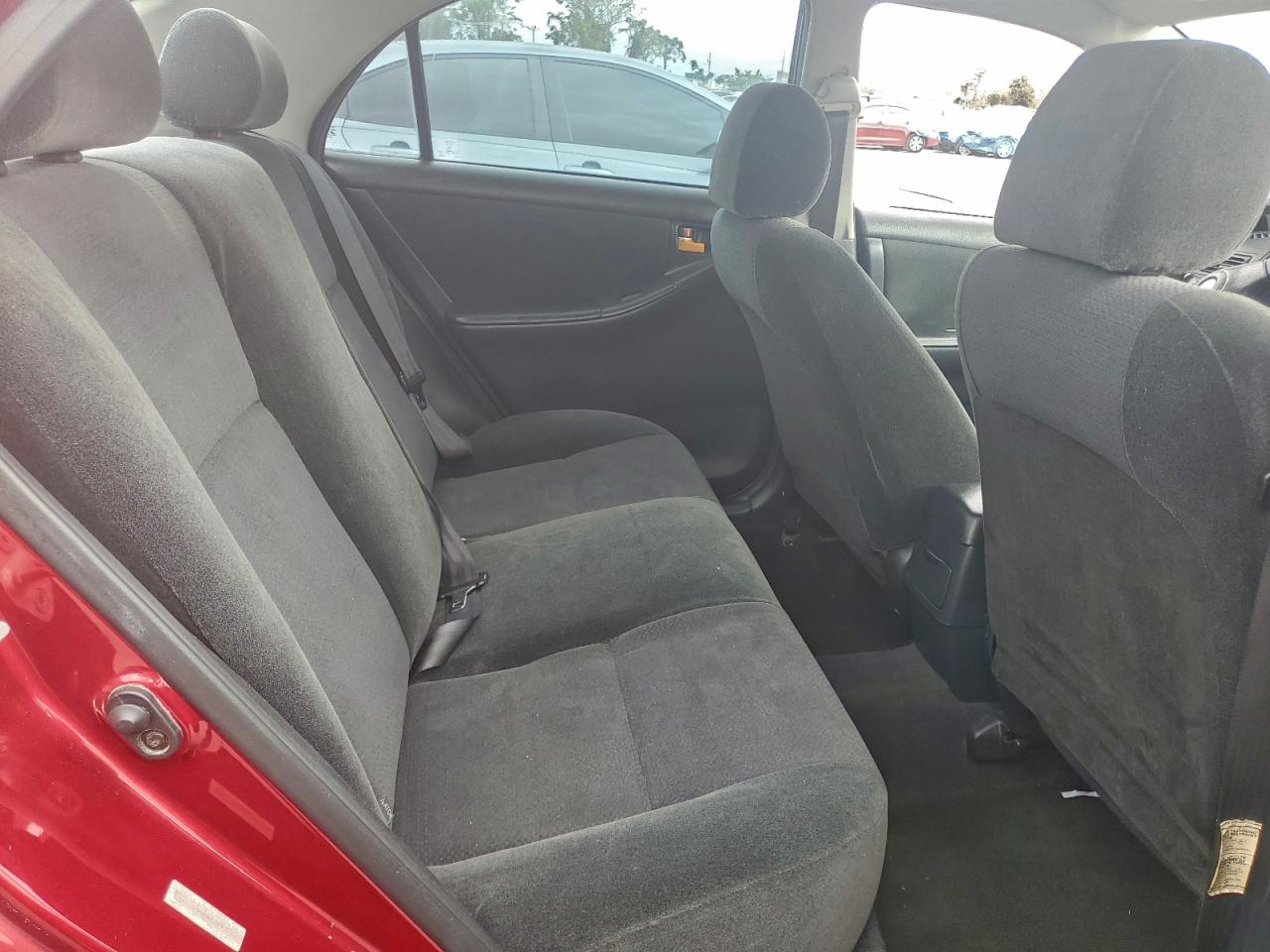 Toyota Corolla Ce Image 6