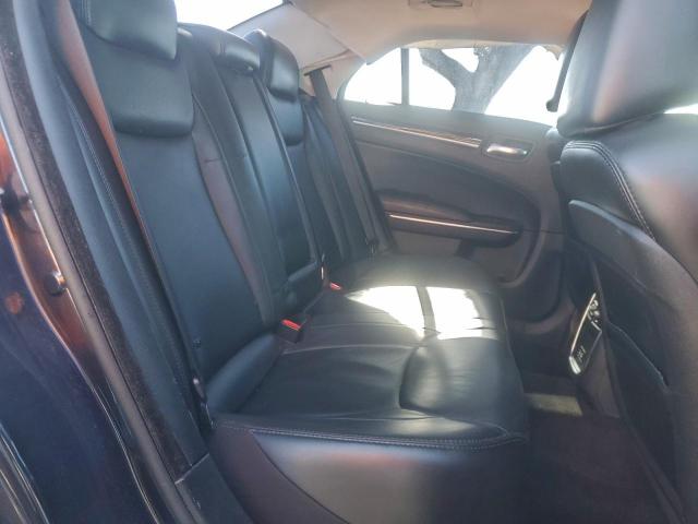 Chrysler 300 Limited Image 9