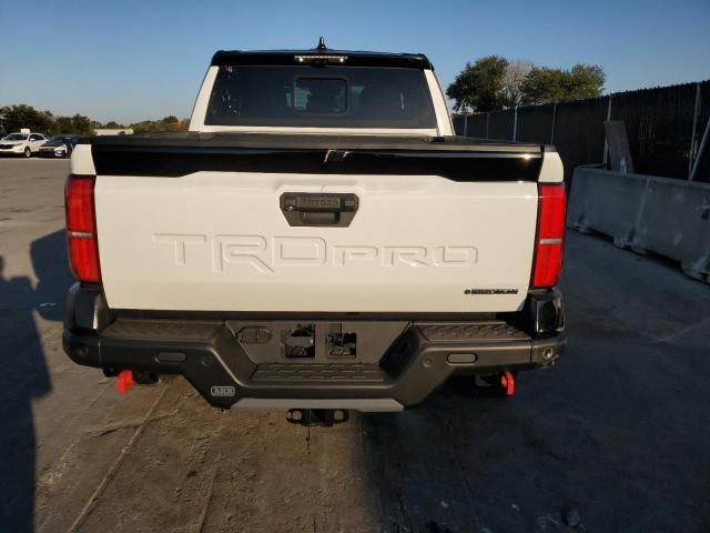 Toyota Tacoma Double Cab Image 7