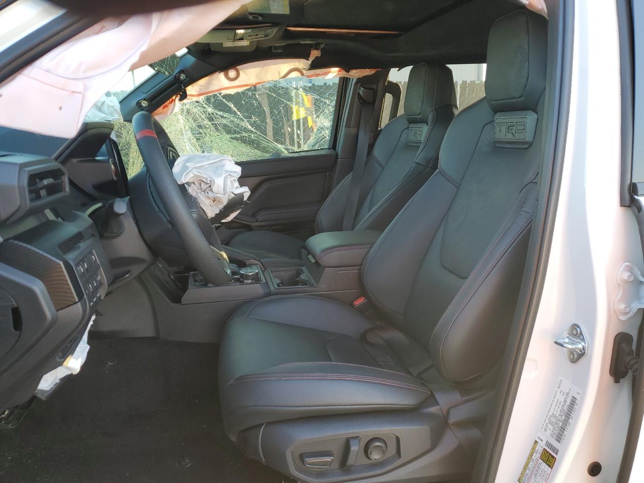 Toyota Tacoma Double Cab Image 9