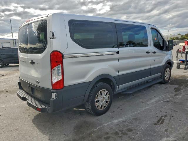 Ford Transit T-150 Image 7