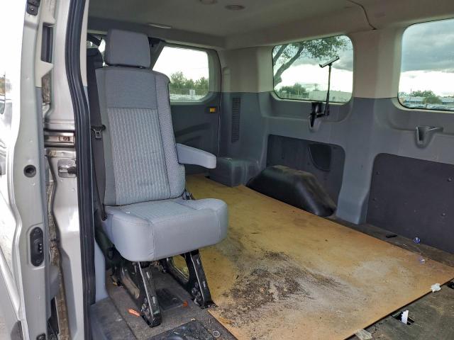 Ford Transit T-150 Image 10