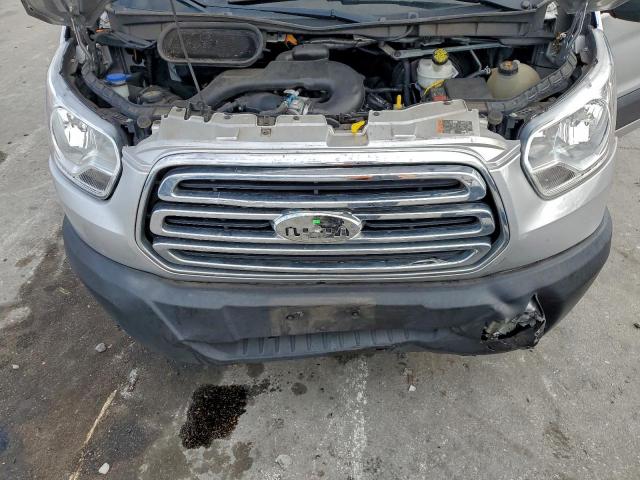 Ford Transit T-150 Image 13