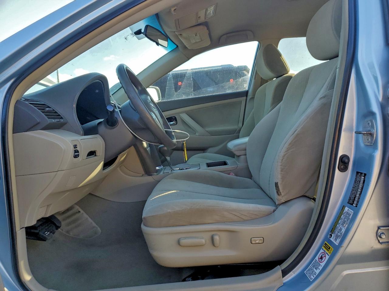 Toyota Camry Ce Image 4