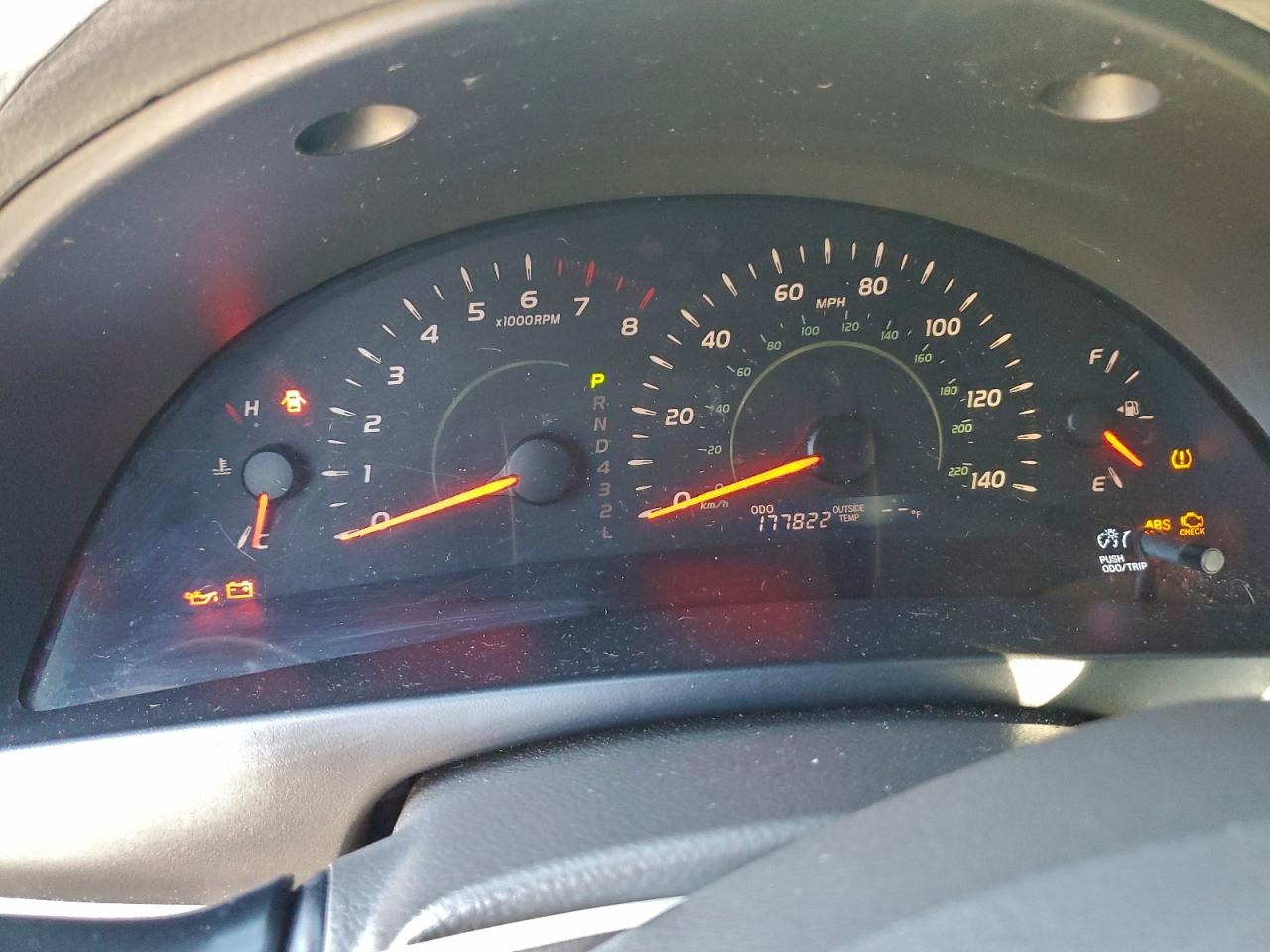 Toyota Camry Ce Image 8