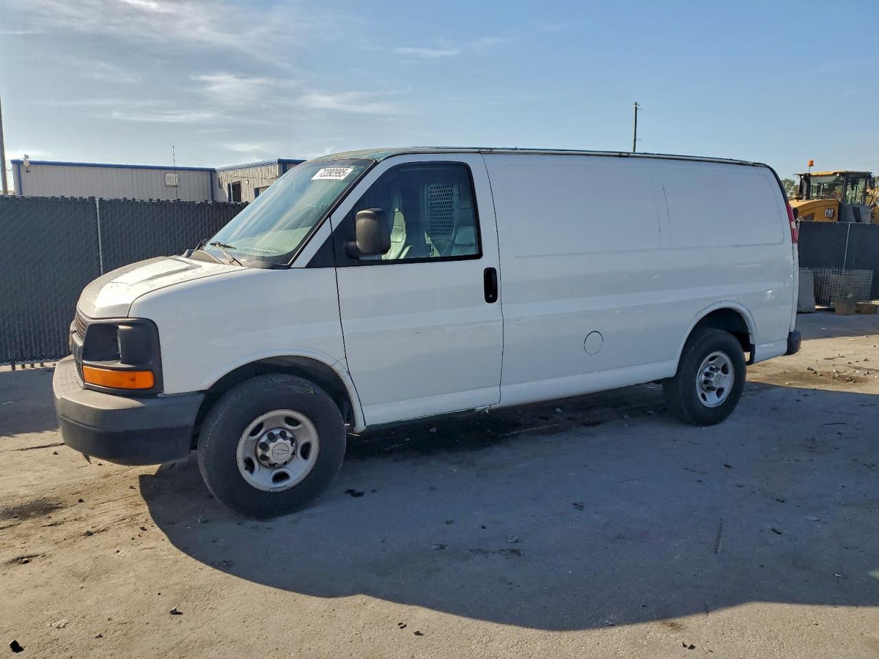 Chevrolet Express Image 1