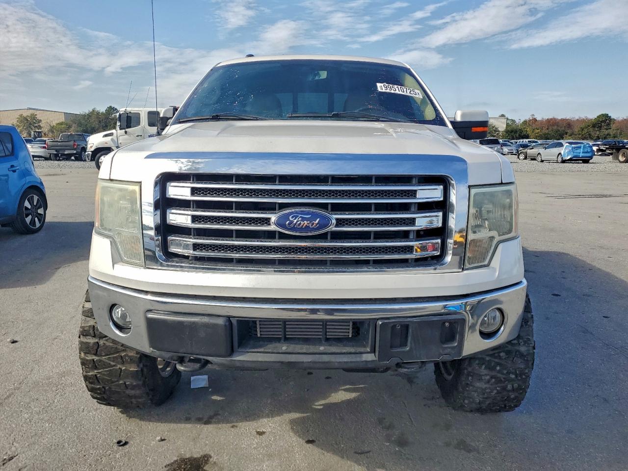 Ford F-150 Supercrew Image 3
