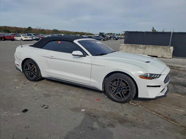 Ford Mustang Image 5