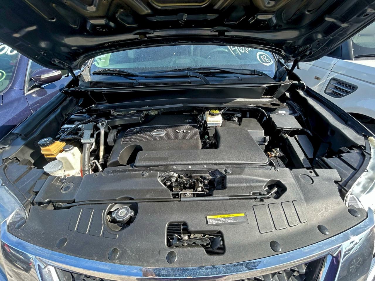 Nissan Pathfinder S Image 10