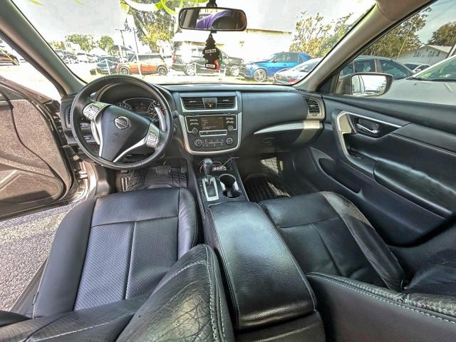 Nissan Altima 2.5 Image 13