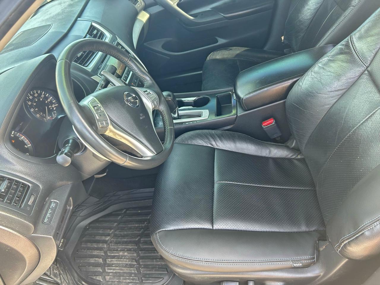 Nissan Altima 2.5 Image 12