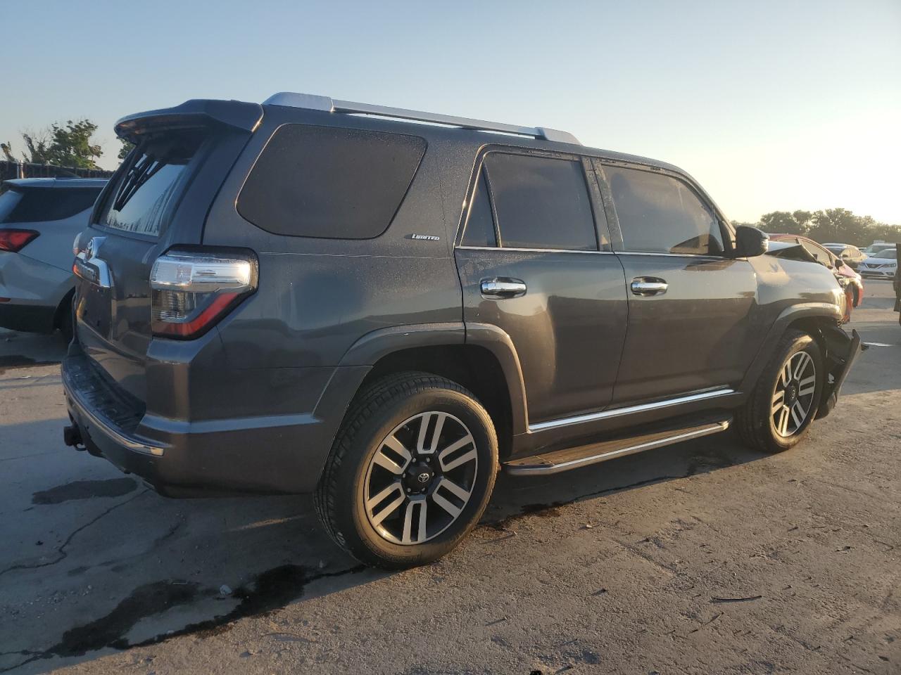 Toyota 4Runner Sr5/sr5 Premium Image 3