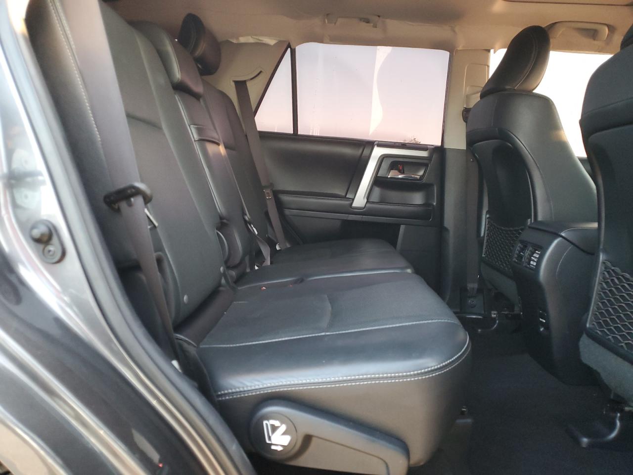 Toyota 4Runner Sr5/sr5 Premium Image 11