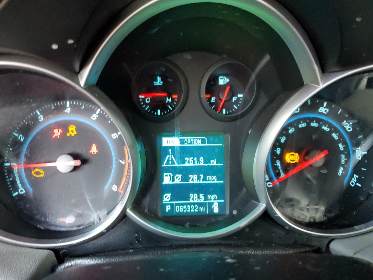 Chevrolet Cruze Ls Image 3