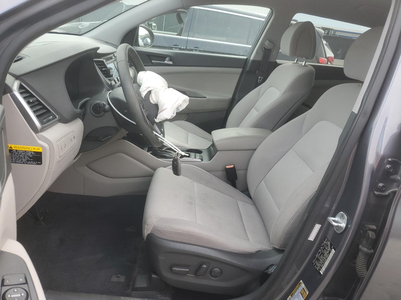 Hyundai TUCSON Limited Image 11